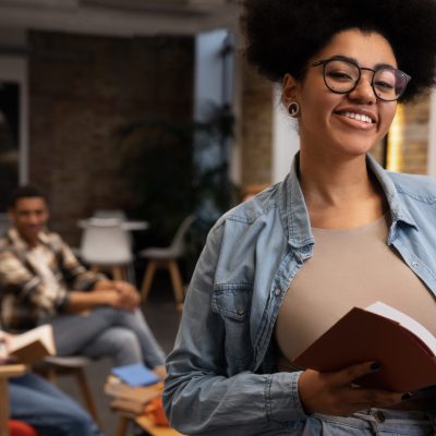 authentic-book-club-scene